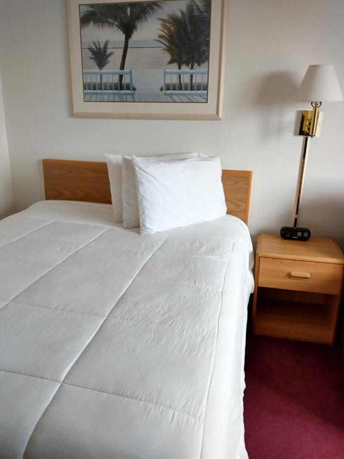 Sauk River Inn & Suites, A Travelodge By Wyndham Sauk Centre Extérieur photo