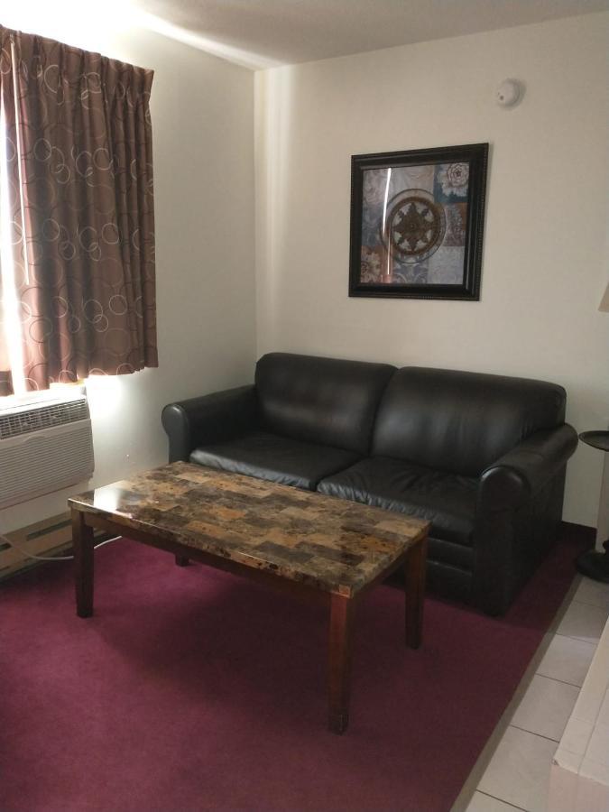 Sauk River Inn & Suites, A Travelodge By Wyndham Sauk Centre Extérieur photo