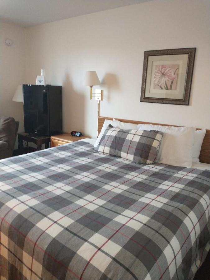 Sauk River Inn & Suites, A Travelodge By Wyndham Sauk Centre Extérieur photo