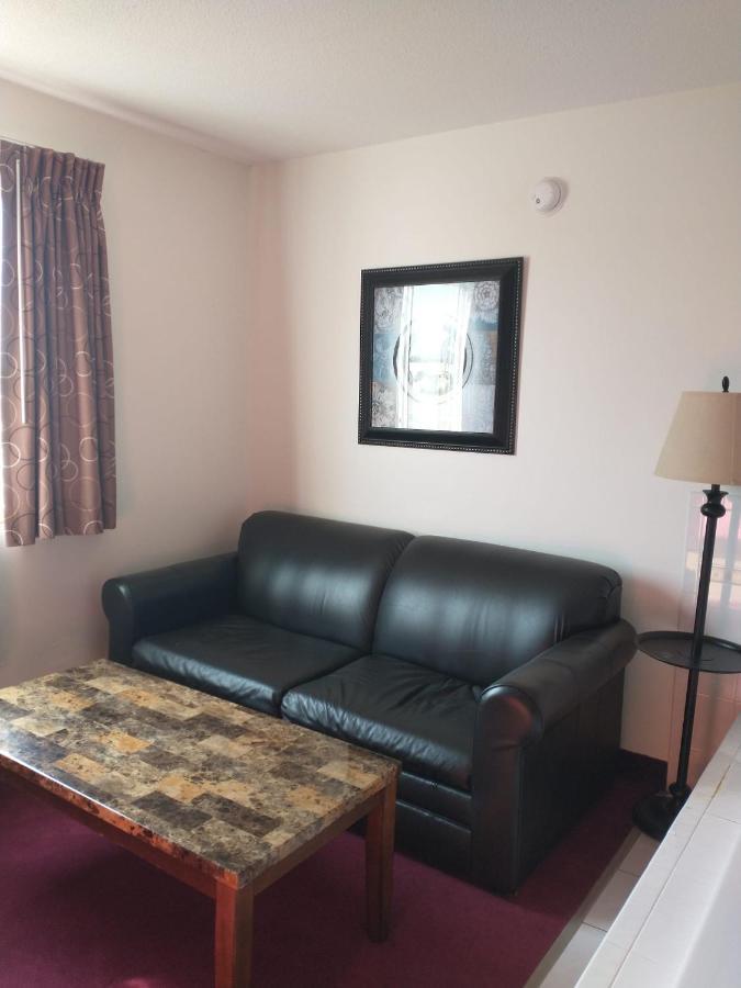 Sauk River Inn & Suites, A Travelodge By Wyndham Sauk Centre Extérieur photo
