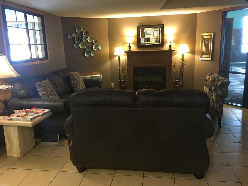 Sauk River Inn & Suites, A Travelodge By Wyndham Sauk Centre Extérieur photo