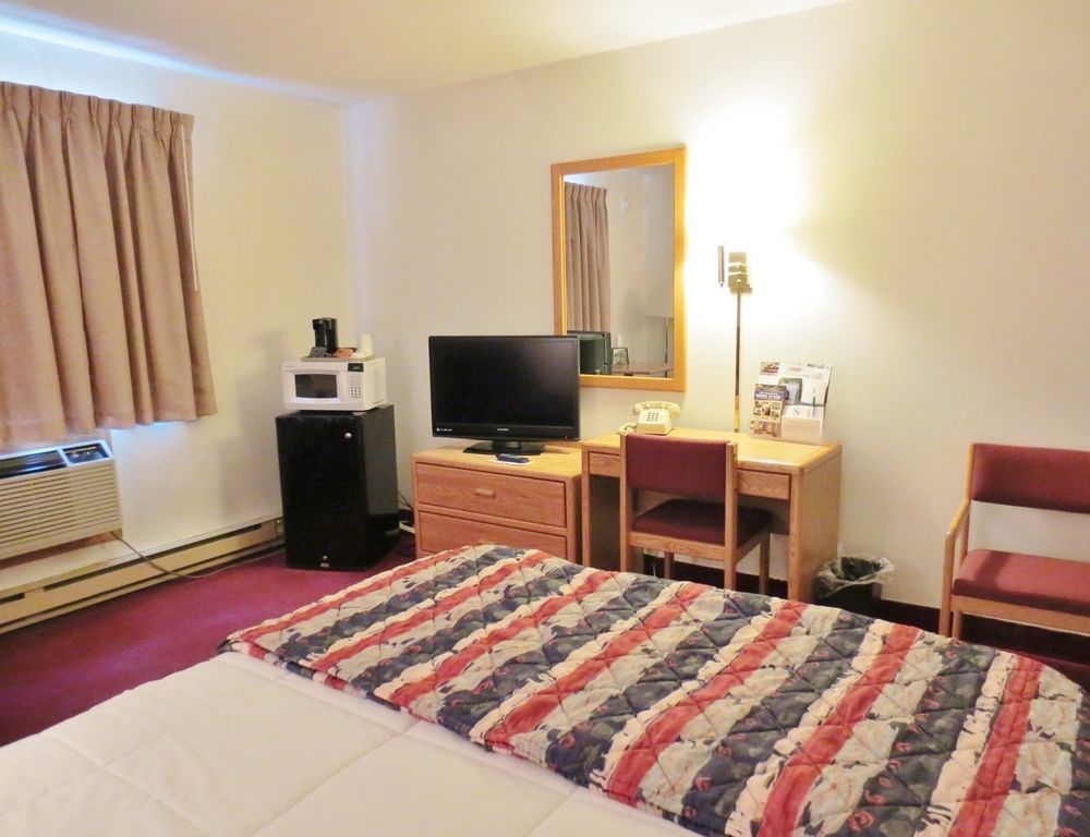 Sauk River Inn & Suites, A Travelodge By Wyndham Sauk Centre Extérieur photo