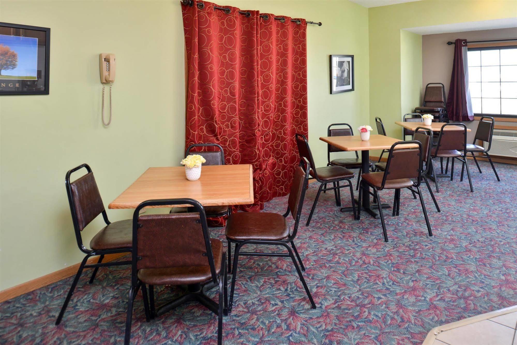 Sauk River Inn & Suites, A Travelodge By Wyndham Sauk Centre Extérieur photo