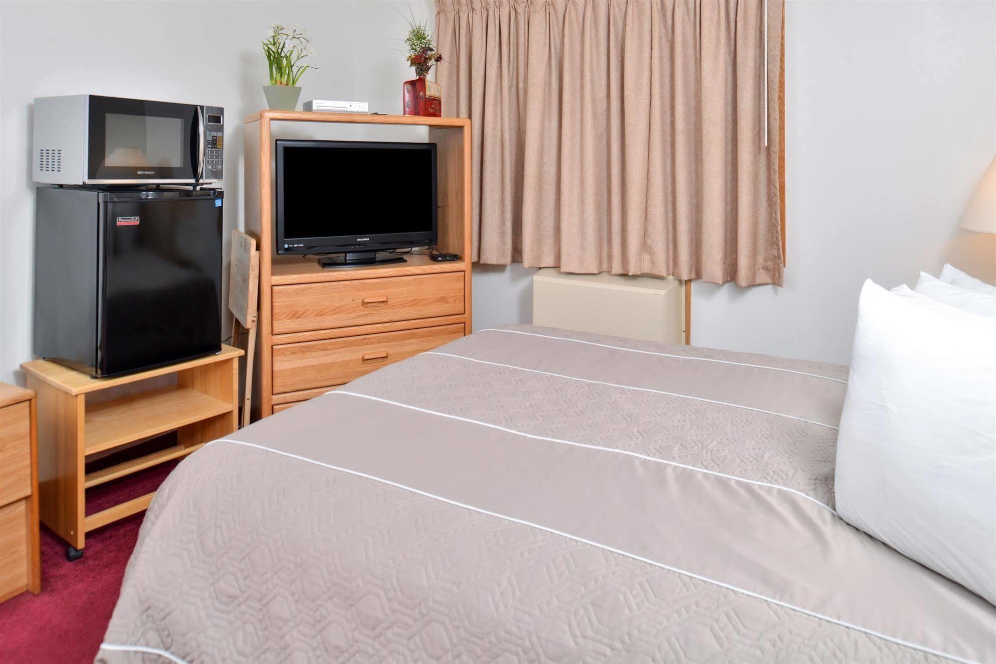 Sauk River Inn & Suites, A Travelodge By Wyndham Sauk Centre Extérieur photo
