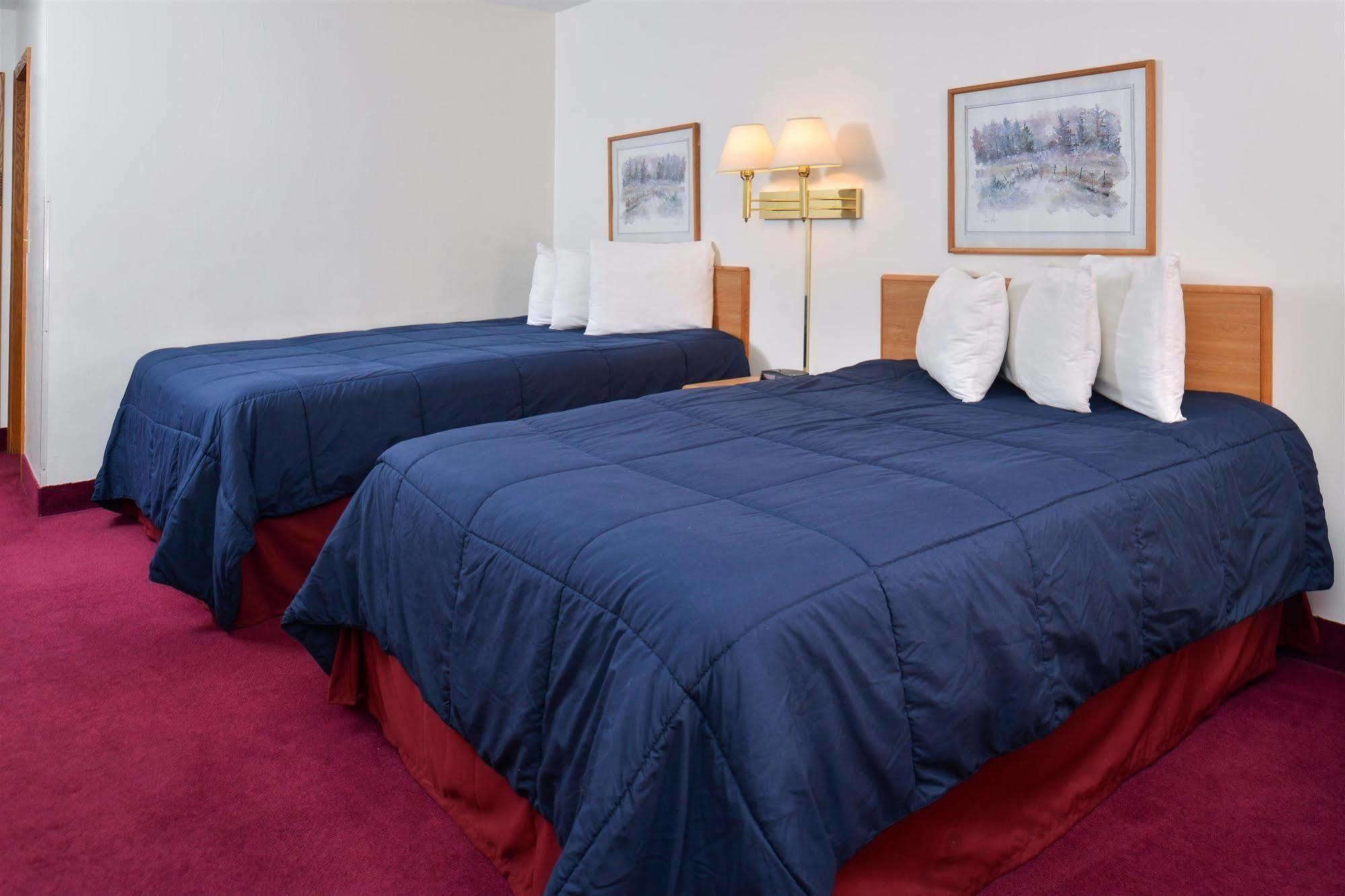 Sauk River Inn & Suites, A Travelodge By Wyndham Sauk Centre Extérieur photo