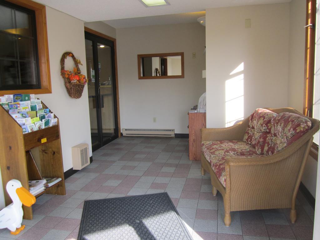 Sauk River Inn & Suites, A Travelodge By Wyndham Sauk Centre Extérieur photo