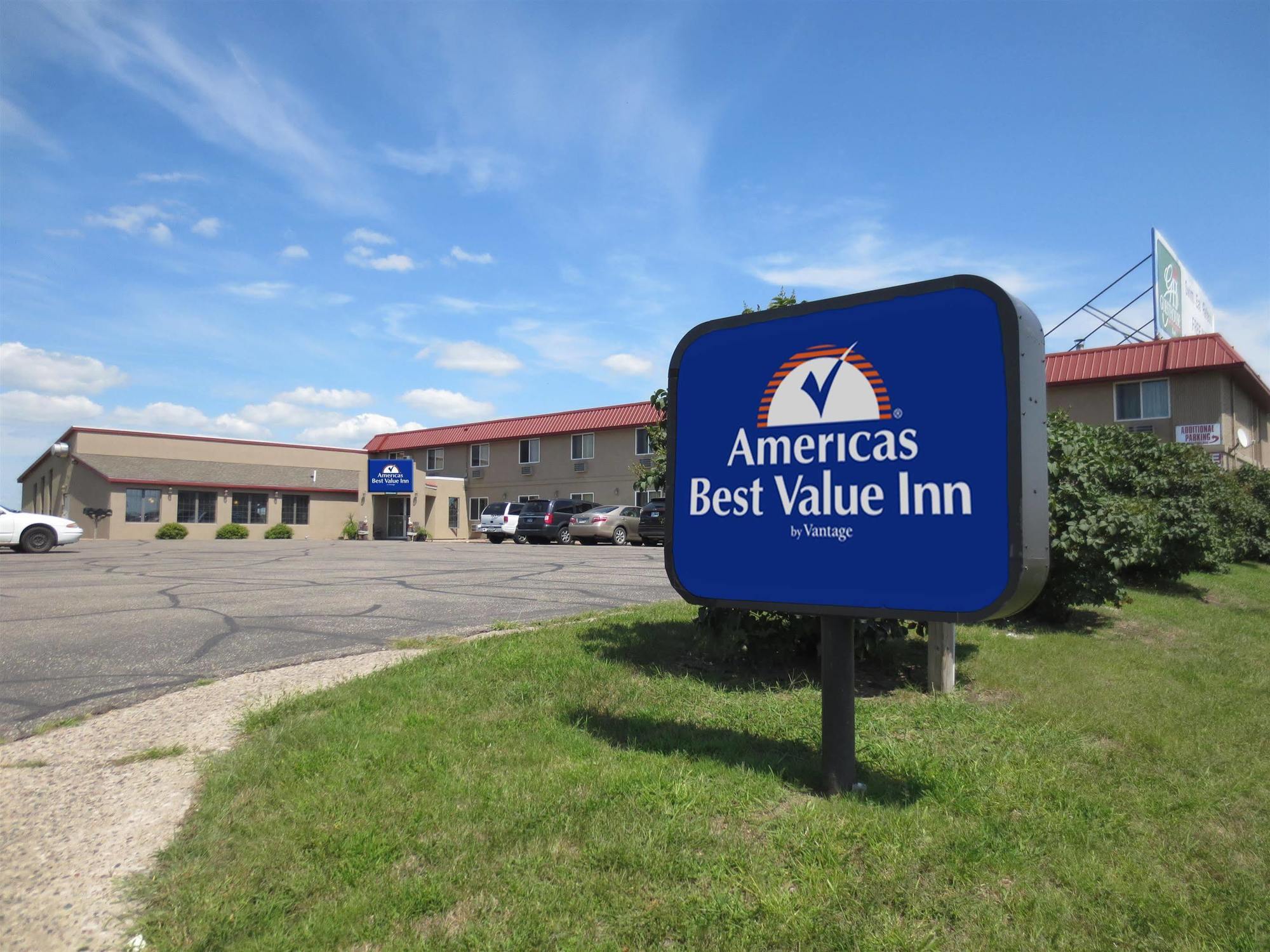 Sauk River Inn & Suites, A Travelodge By Wyndham Sauk Centre Extérieur photo