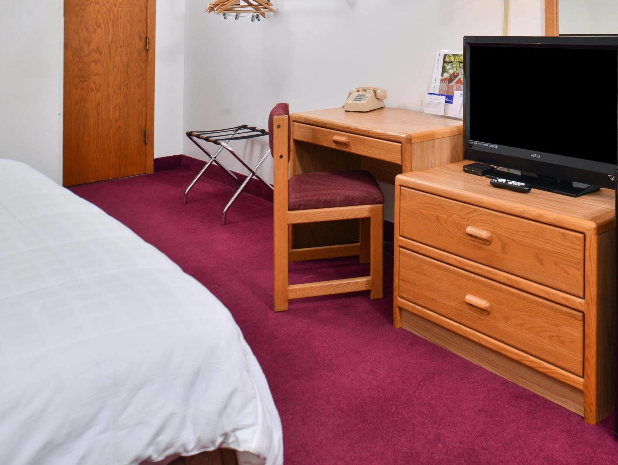 Sauk River Inn & Suites, A Travelodge By Wyndham Sauk Centre Extérieur photo
